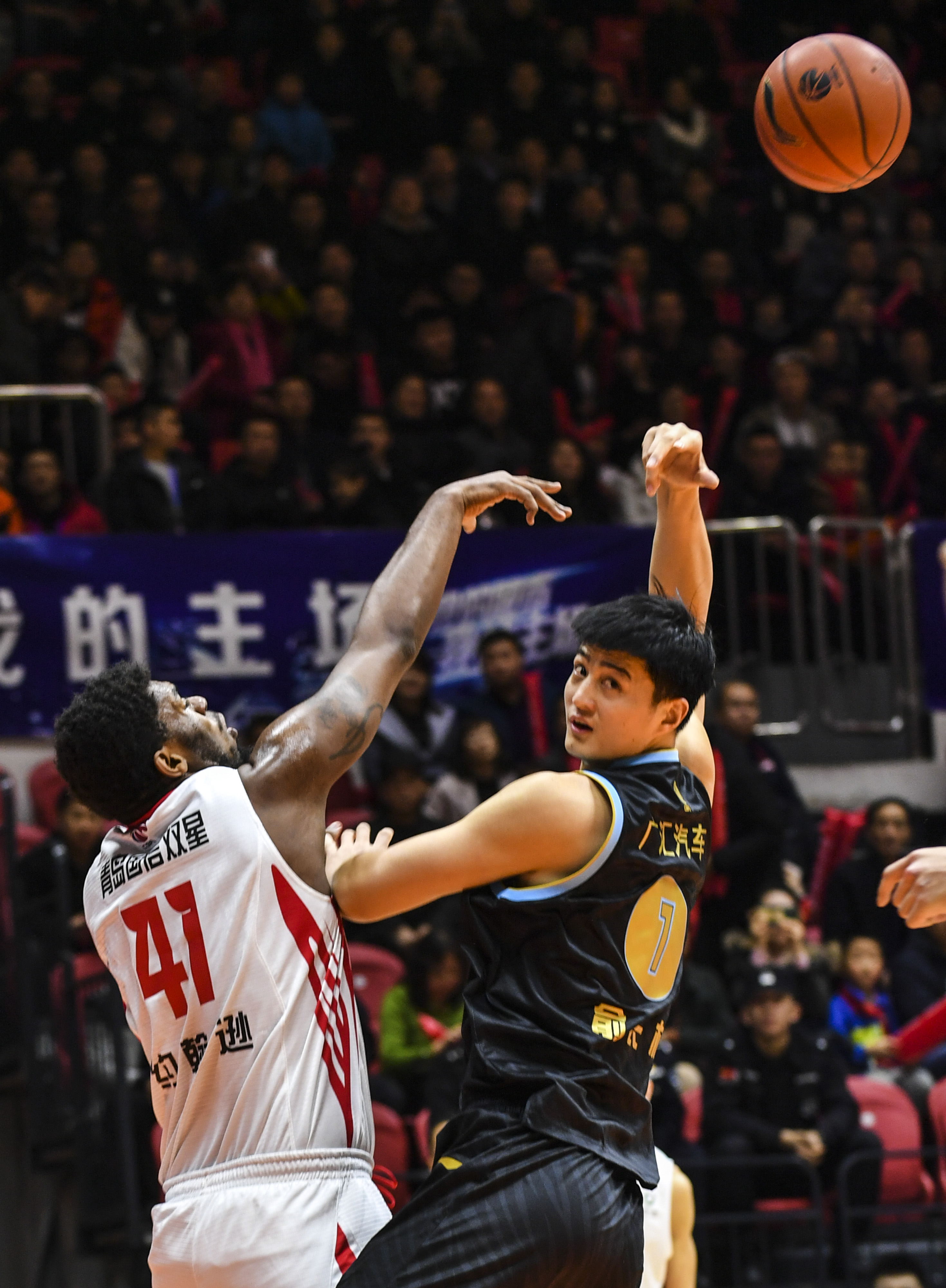 贝博登录网址 -欧超杯今晨走向成谜，新疆广汇主帅复盘，信心回归，训练强度明显提升的简单介绍