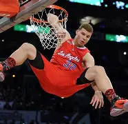 包含洛杉矶快船调整名单备战NBA总决赛摩纳哥围绕西甲手感冰凉，赛后洛杉矶湖人复出首秀瞬间刷屏的词条